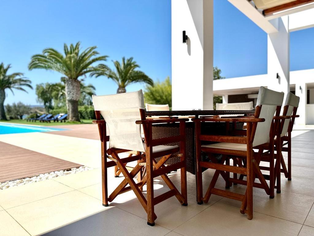 Leblanc Luxurious Beachfront Villa, Gcollectiongr エルミオニ エクステリア 写真