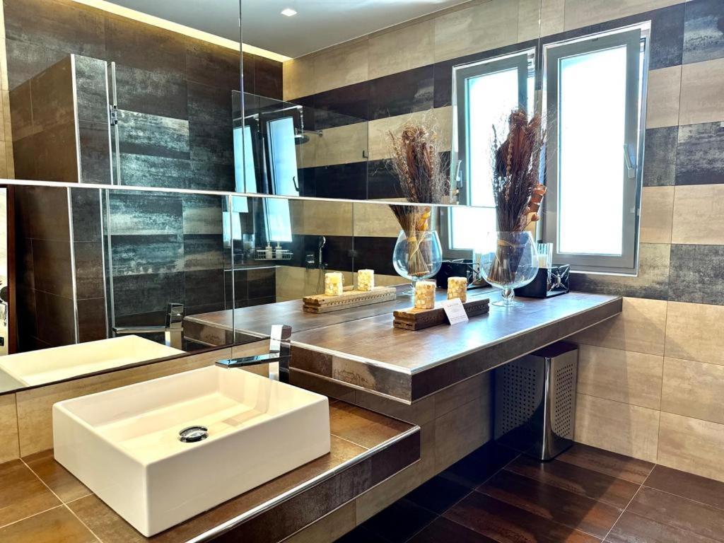 Leblanc Luxurious Beachfront Villa, Gcollectiongr エルミオニ エクステリア 写真