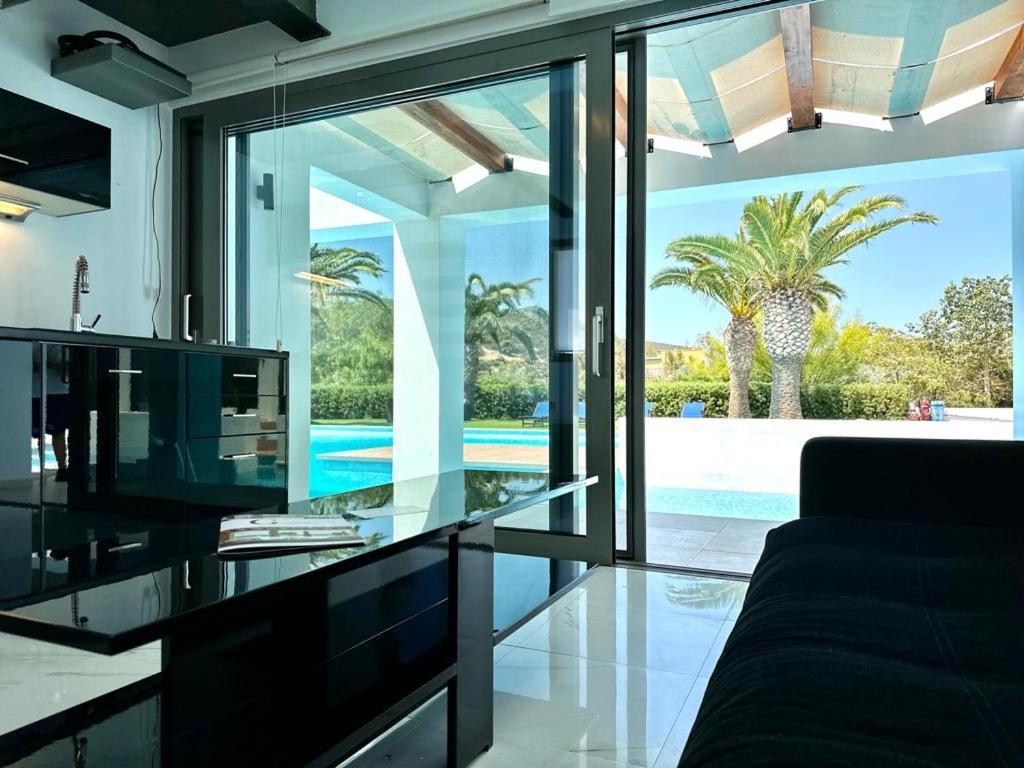 Leblanc Luxurious Beachfront Villa, Gcollectiongr エルミオニ エクステリア 写真