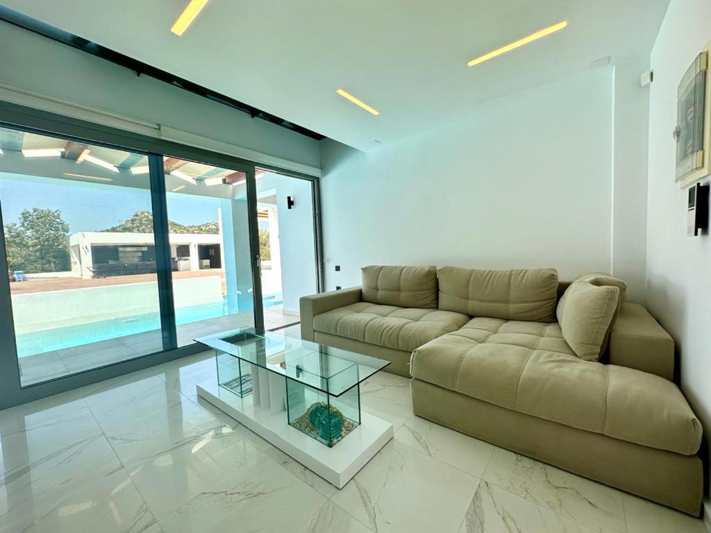 Leblanc Luxurious Beachfront Villa, Gcollectiongr エルミオニ エクステリア 写真