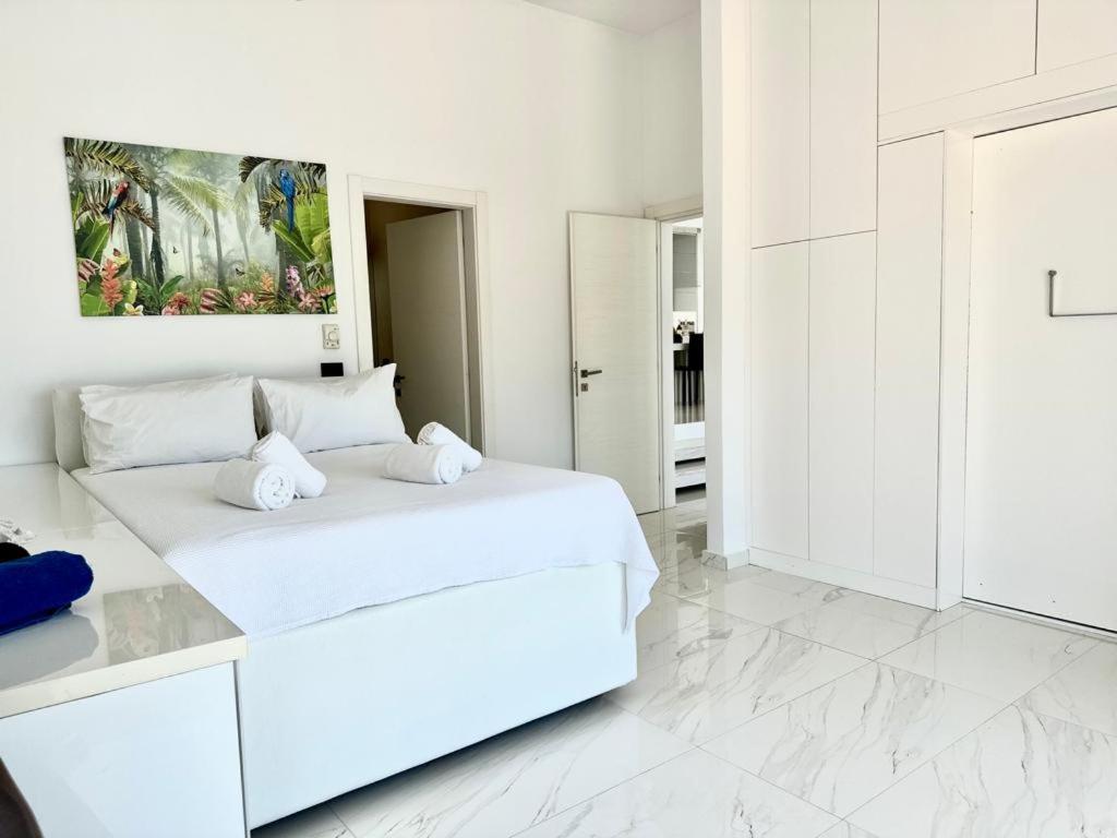 Leblanc Luxurious Beachfront Villa, Gcollectiongr エルミオニ エクステリア 写真