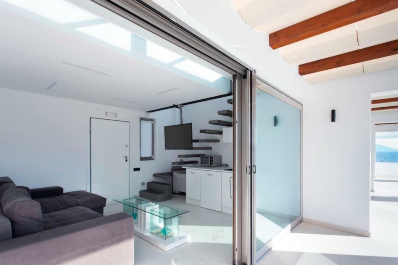 Leblanc Luxurious Beachfront Villa, Gcollectiongr エルミオニ エクステリア 写真