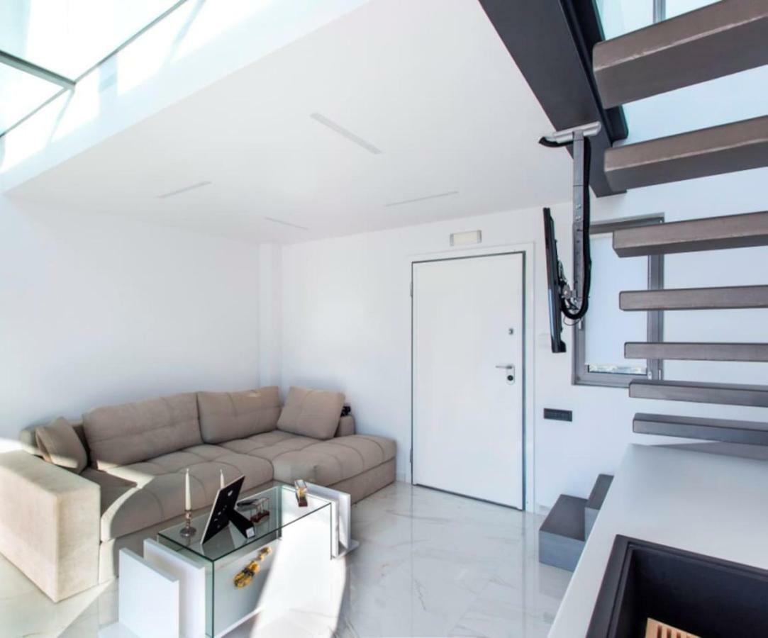 Leblanc Luxurious Beachfront Villa, Gcollectiongr エルミオニ エクステリア 写真